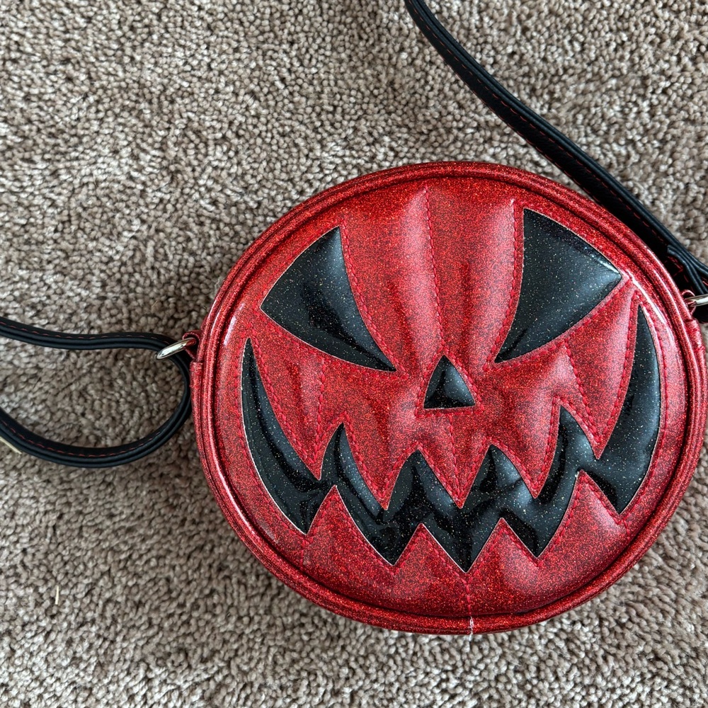 Pumpkin Face Crossbody Bag - Picture 3 of 3